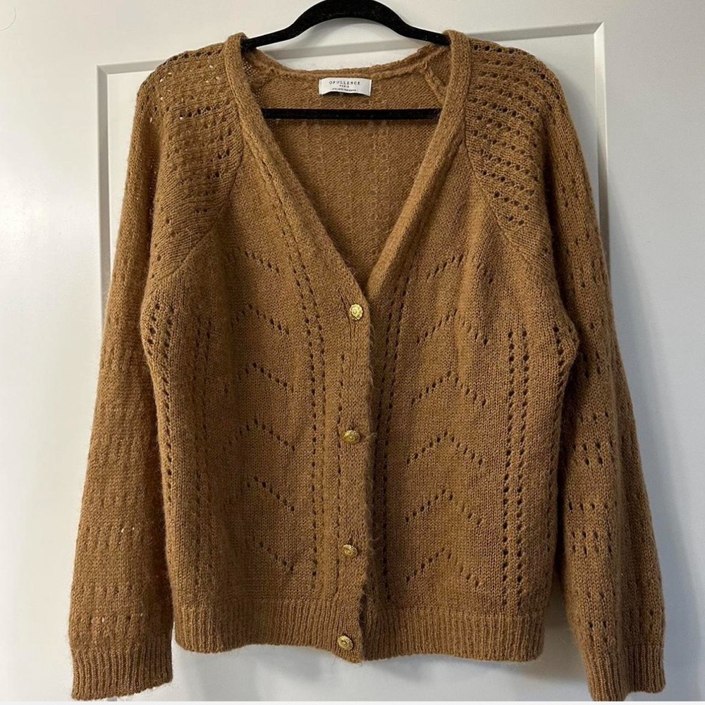 Elegant Tan Knit Cardigan